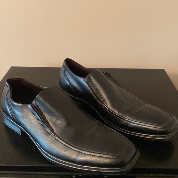 Goodfellow & CO Men’s Size 8 Black Dress Shoes - Picture 2 of 4